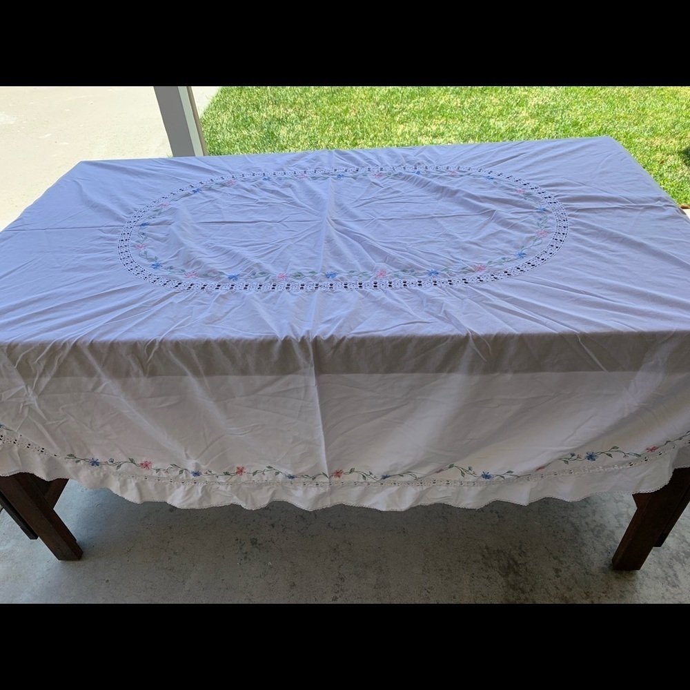 Table cloth - Picture 4 of 9
